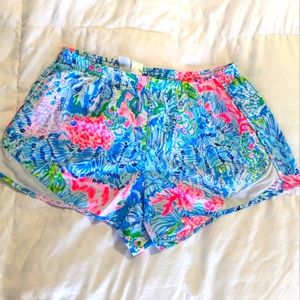 Lilly Pulitzer size XL ocean trail shorts